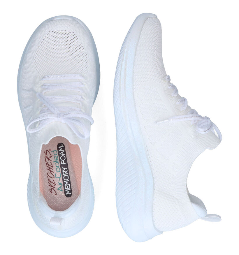 Skechers Ultra Flex 3.0 Glowing Sky Witte Sneakers in stof (302127)