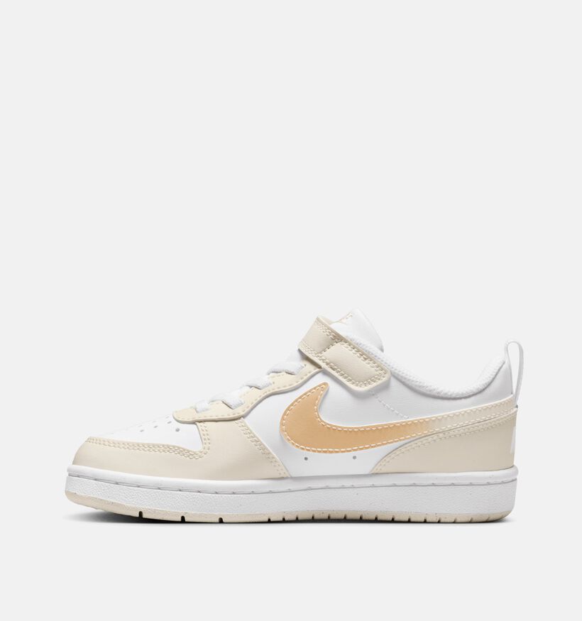 Nike Court Borough Low Baskets en Blanc pour filles (373060) - pour semelles orthop&eacute;diques