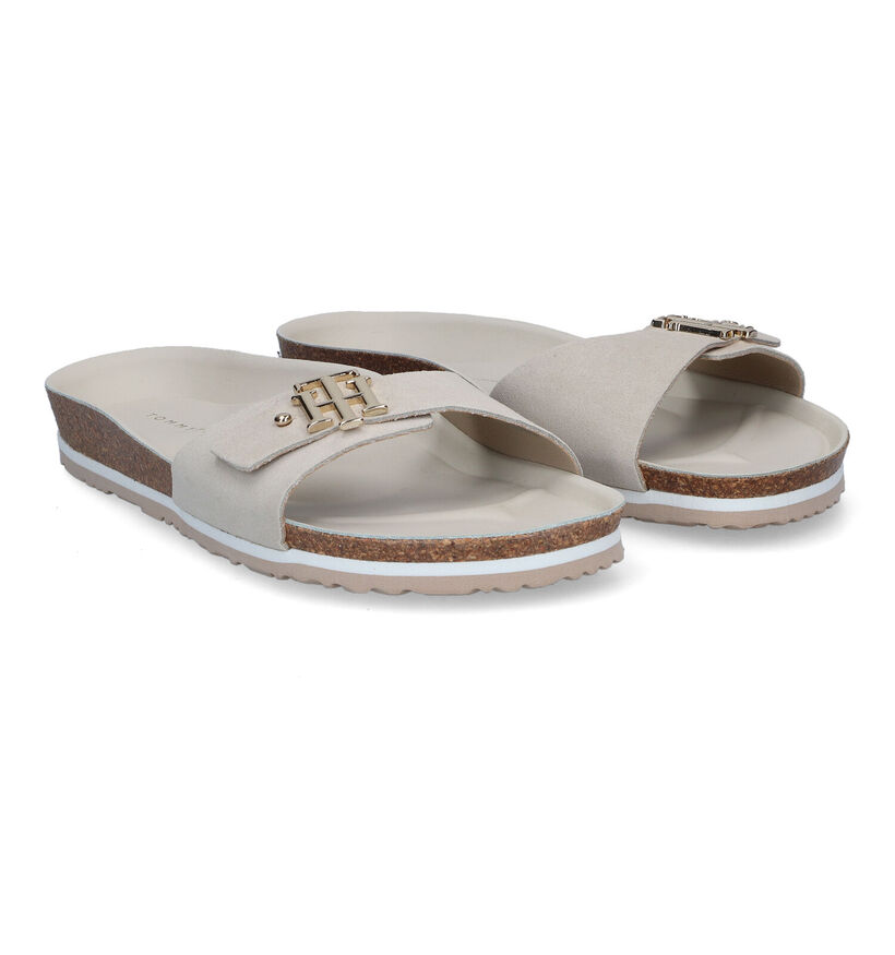 Tommy Hilfiger Molded Footbed Flat Ecru Slippers in daim (303996)