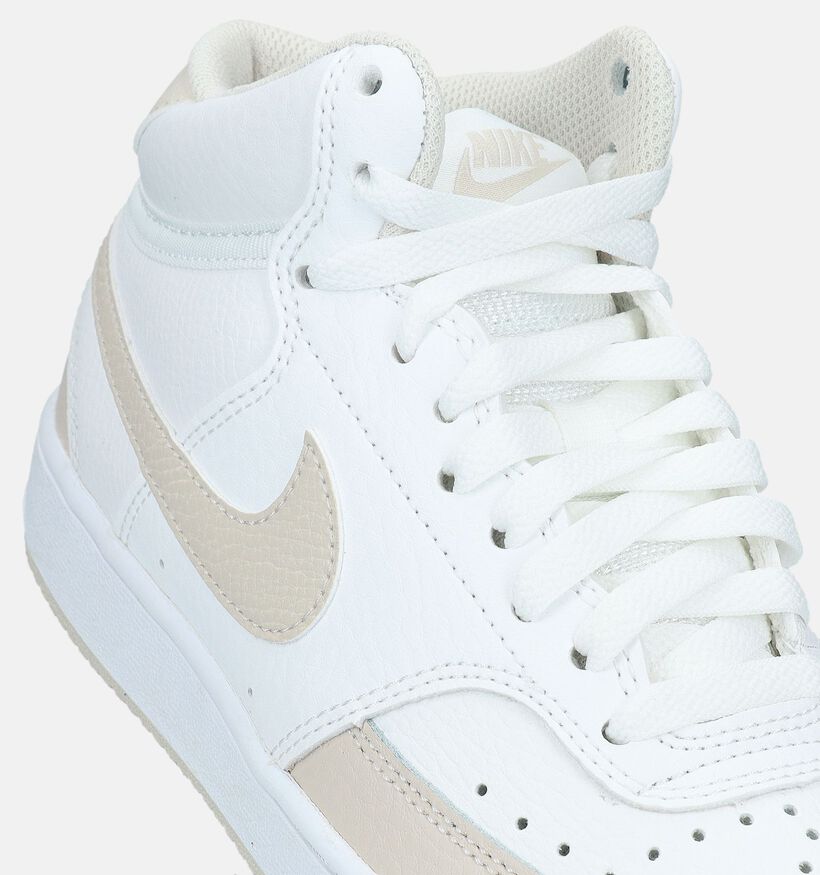 Nike Court Vision Mid Baskets en Blanc pour femmes (332457)