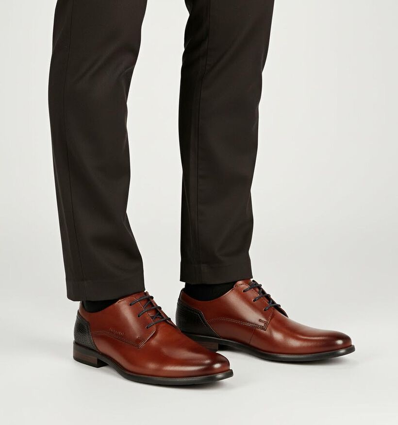 Bugatti Chaussures classiques en Cognac pour hommes (350698)