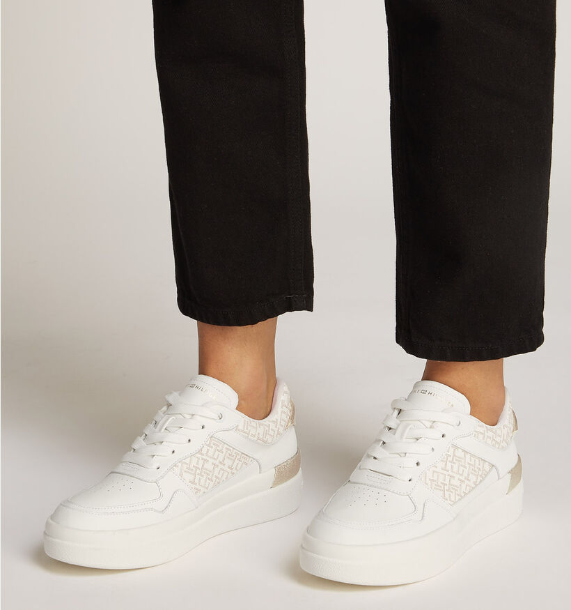 Tommy Hilfiger Lux Court Monogram Witte Sneakers voor dames (349711)