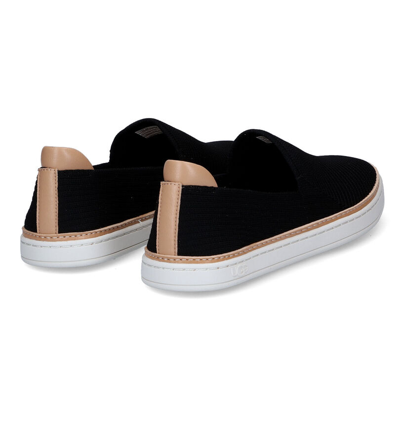 UGG Sammy Wavy Chaussures sans lacets en Noir en textile (303425)