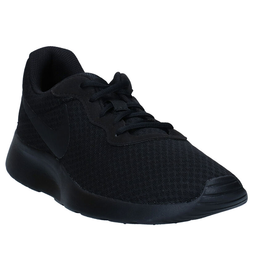 Nike Tanjun Zwarte Sneakers in stof (309098)