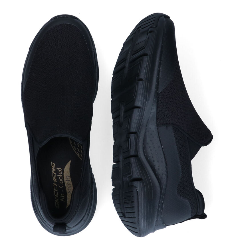 Skechers Arch Fit Banlin Zwarte Instappers in stof (301198)
