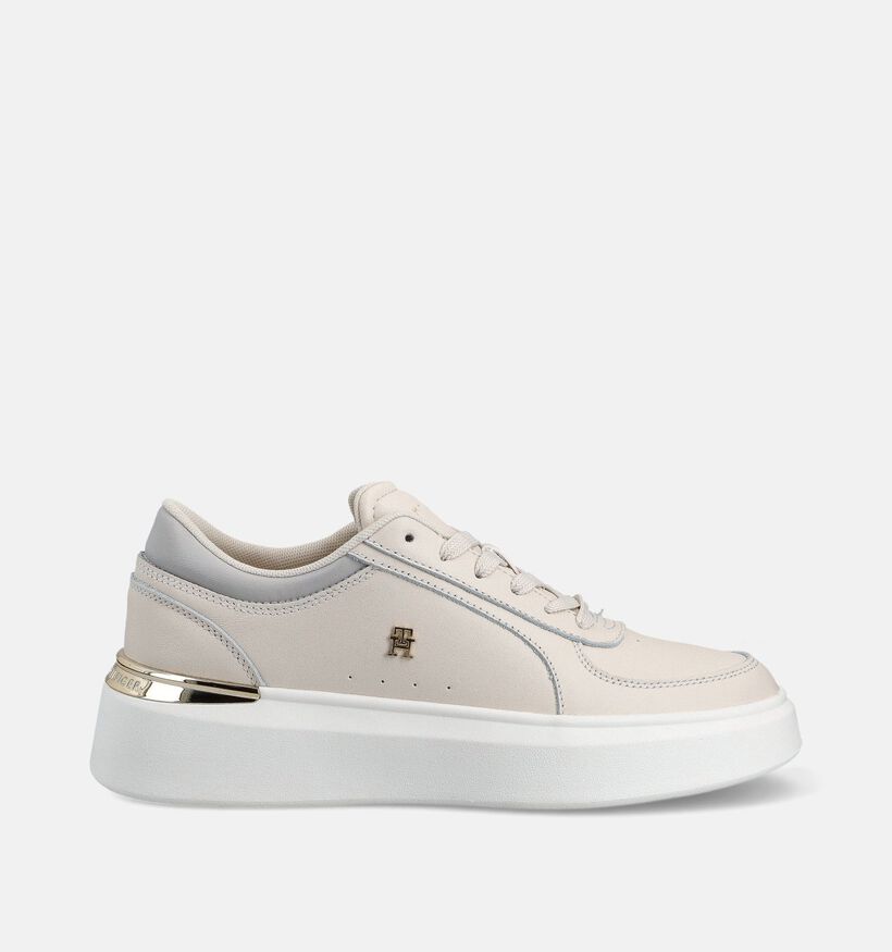 Tommy Hilfiger Shiny Baskets en Ecru Tommy Hilfiger Shiny Baskets en Ecru pour femmes (366165) - pour semelles orthopédiques