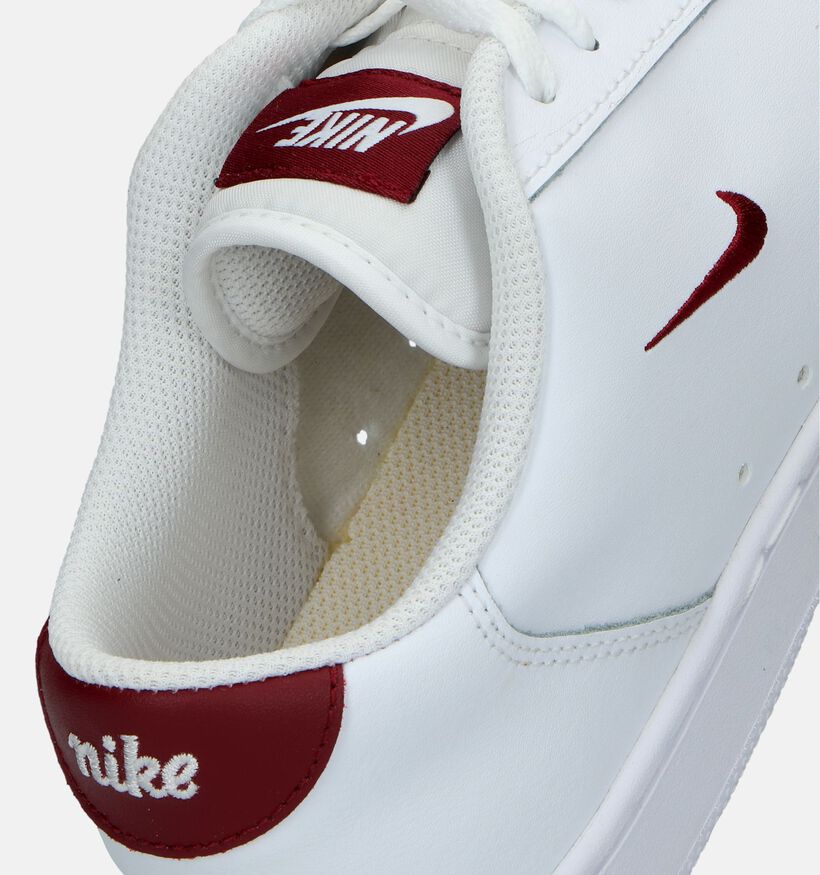 Nike Court Vintage Baskets en Blanc pour hommes (334860)