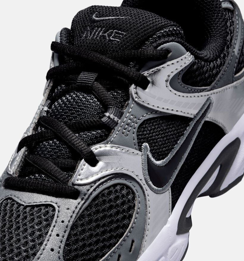 Nike V5 RNR Baskets basses en Noir pour gar&ccedil;ons (377287)