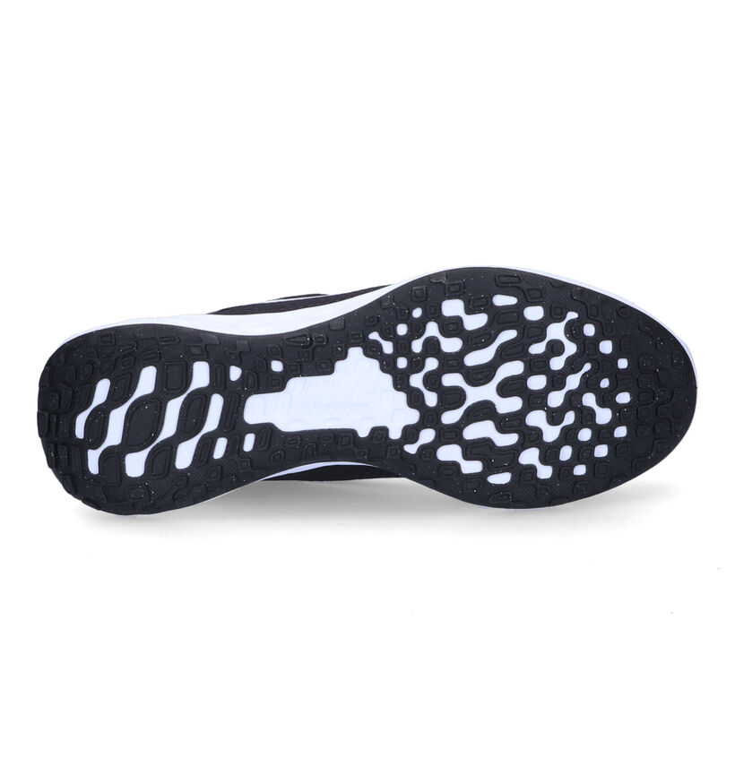Nike Revolution 6 Next Nature Baskets en Noir pour hommes (325179)