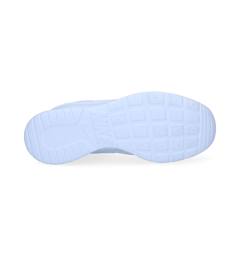 Nike Tanjun Zwarte Sneakers voor dames (324623)