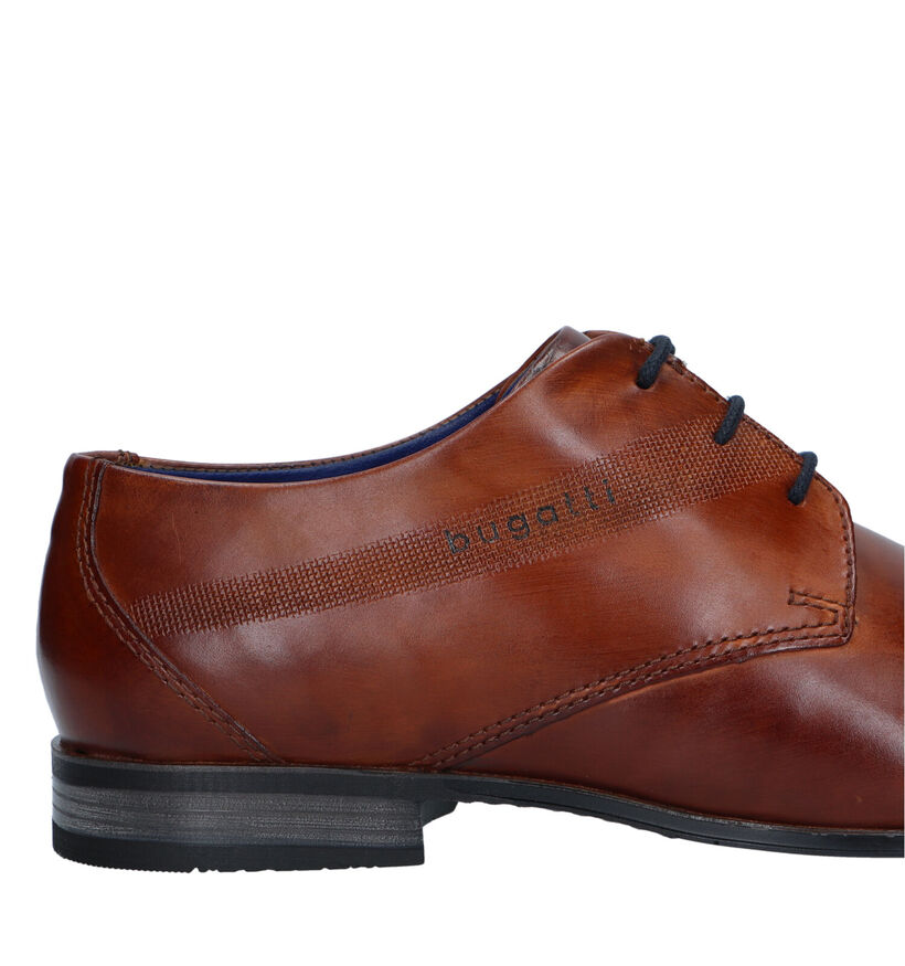 Bugatti Chaussures classiques en Cognac pour hommes (319246)