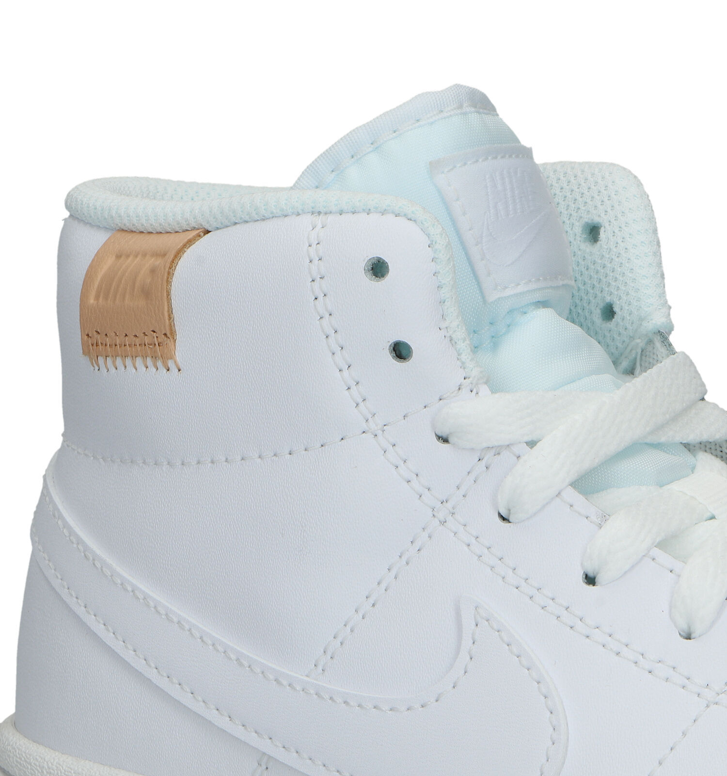 Baskets blanc