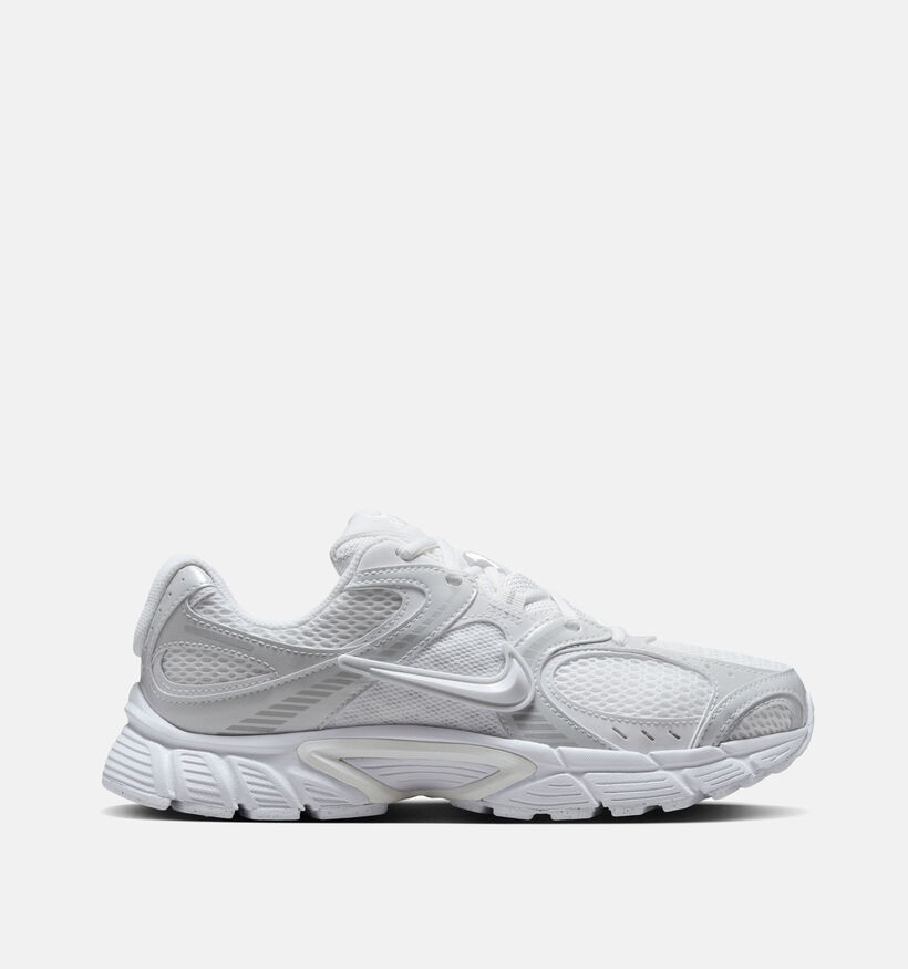 Nike V5 RNR Baskets basses en Blanc pour femmes (372897)