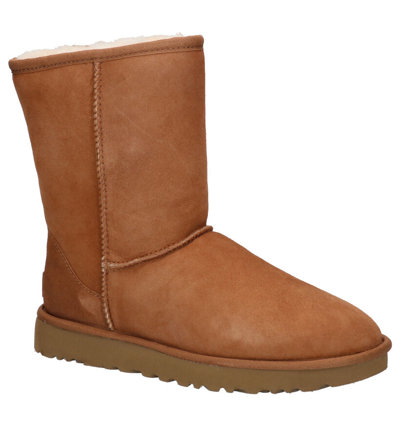 UGG Classic Short Bottes en Cognac en nubuck (313768)