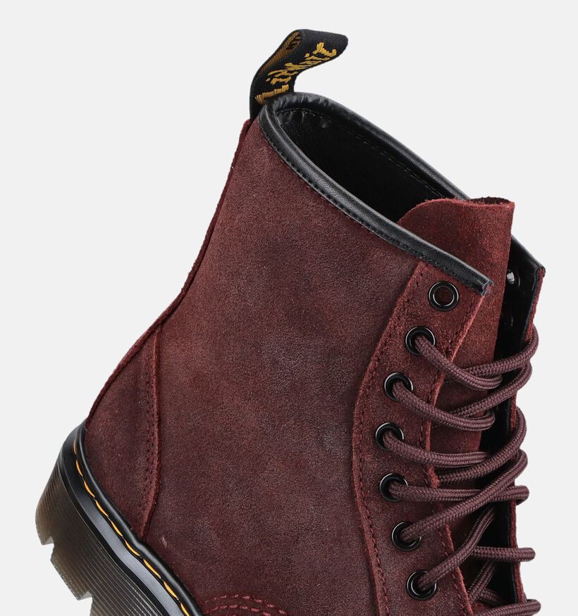 Dr. Martens Aprile 8 Eye Boots &agrave; lacets en Rouge fonc&eacute; pour femmes (375761) - pour semelles orthop&eacute;diques