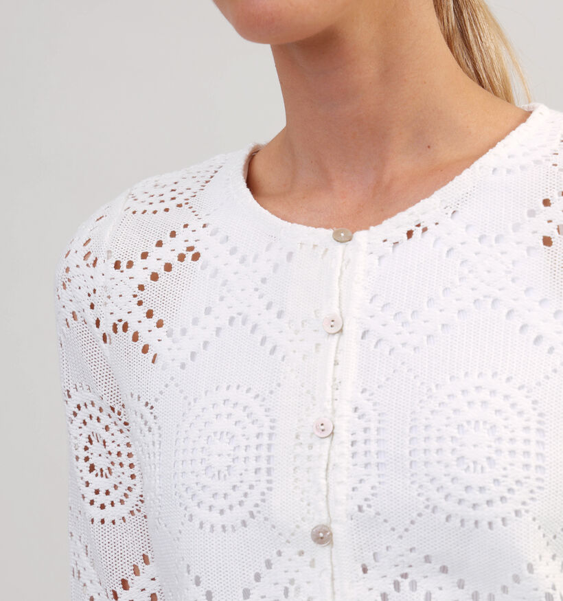 Pieces Sonnie Cardigan avec boutons en Blanc pour femmes (352460)