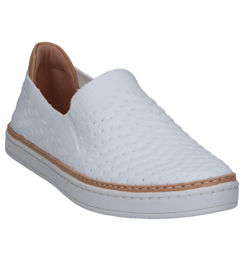 UGG Sammy Chevron Chaussures en Blanc en textile (266816)
