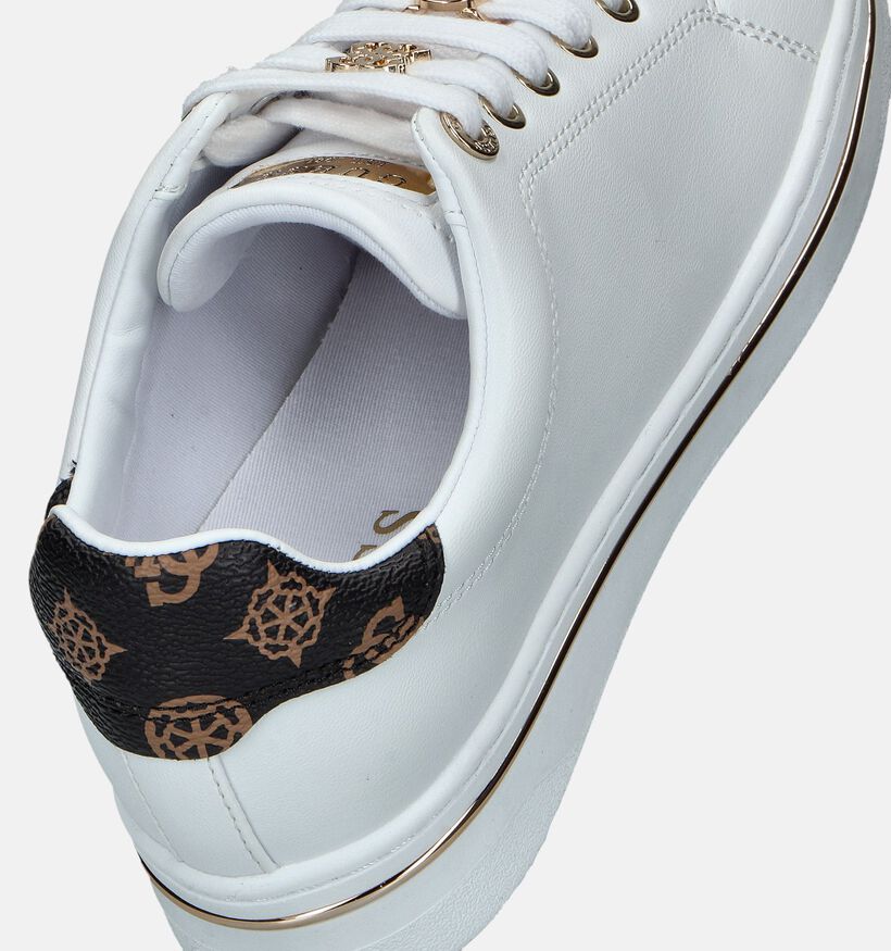 Guess Stasey Witte Sneakers voor dames (350433) - geschikt voor steunzolen