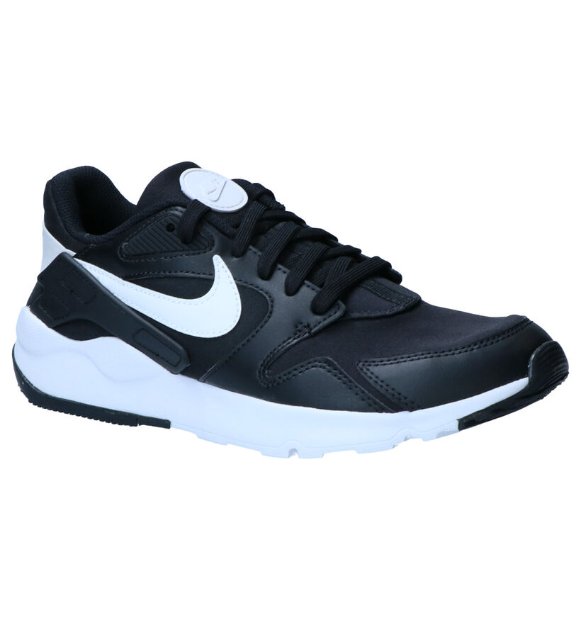 Nike Victory Zwarte Sneakers in kunstleer (261689)