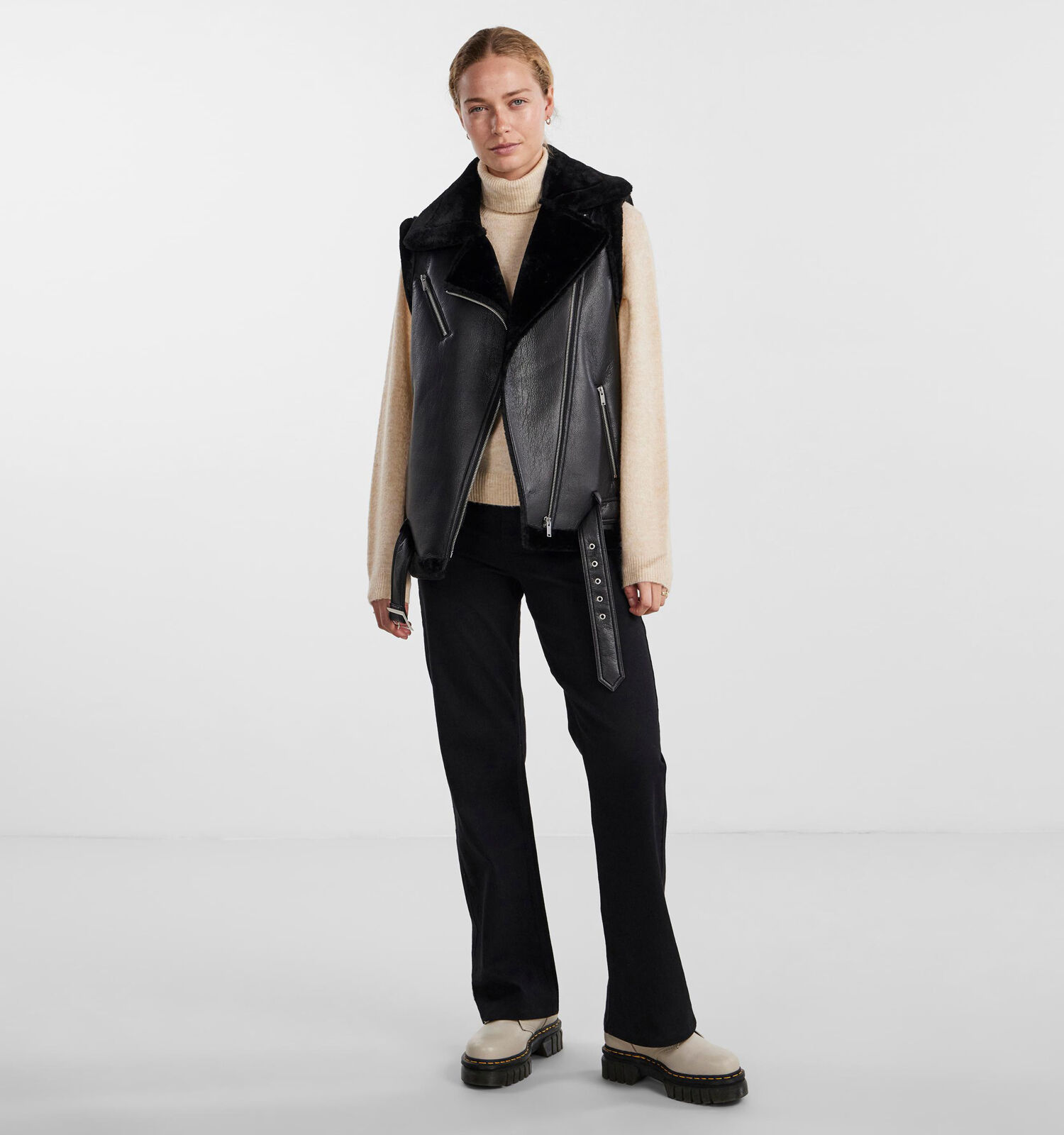 Nora kleding deals online
