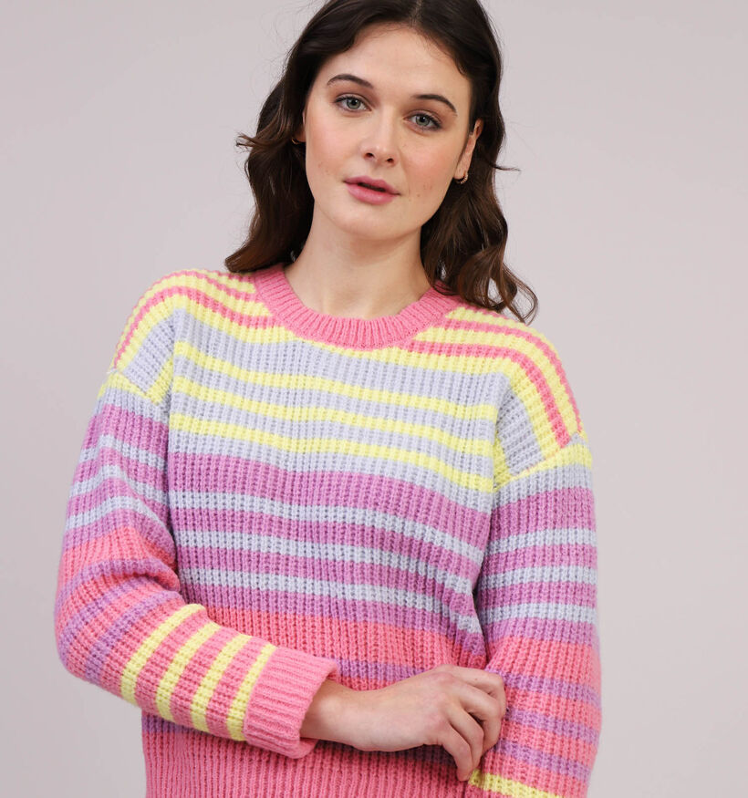 Pieces Bernice Pull rayé coloré en Rose pour femmes (326791)