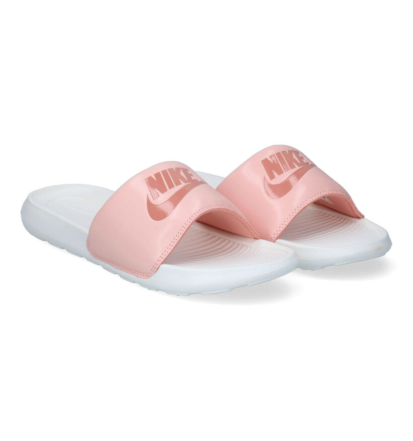 Nike Victori One Claquettes de piscine en Blanc pour femmes (302551)