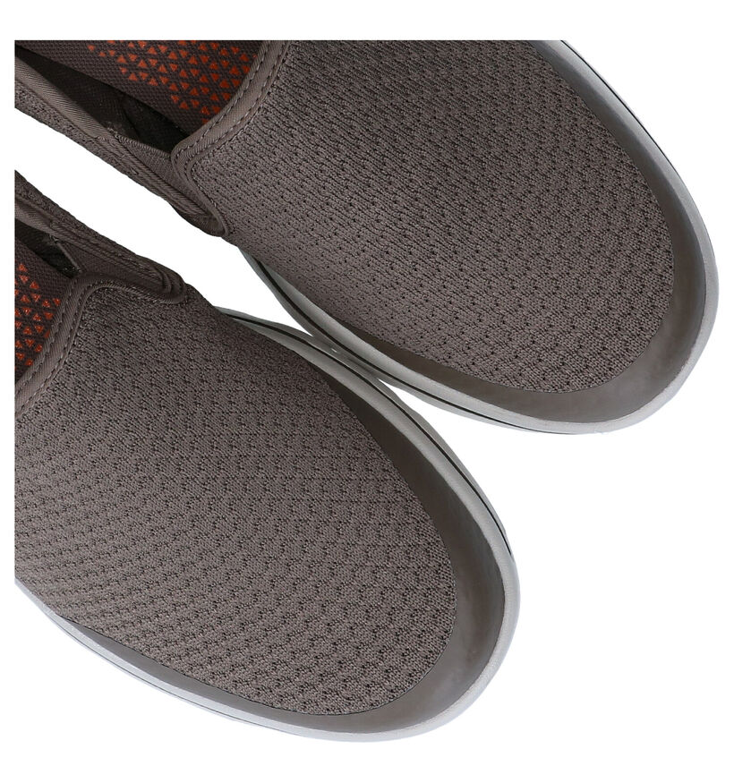 Skechers Go Walk Baskets slip-on en Noir en simili cuir (277906)