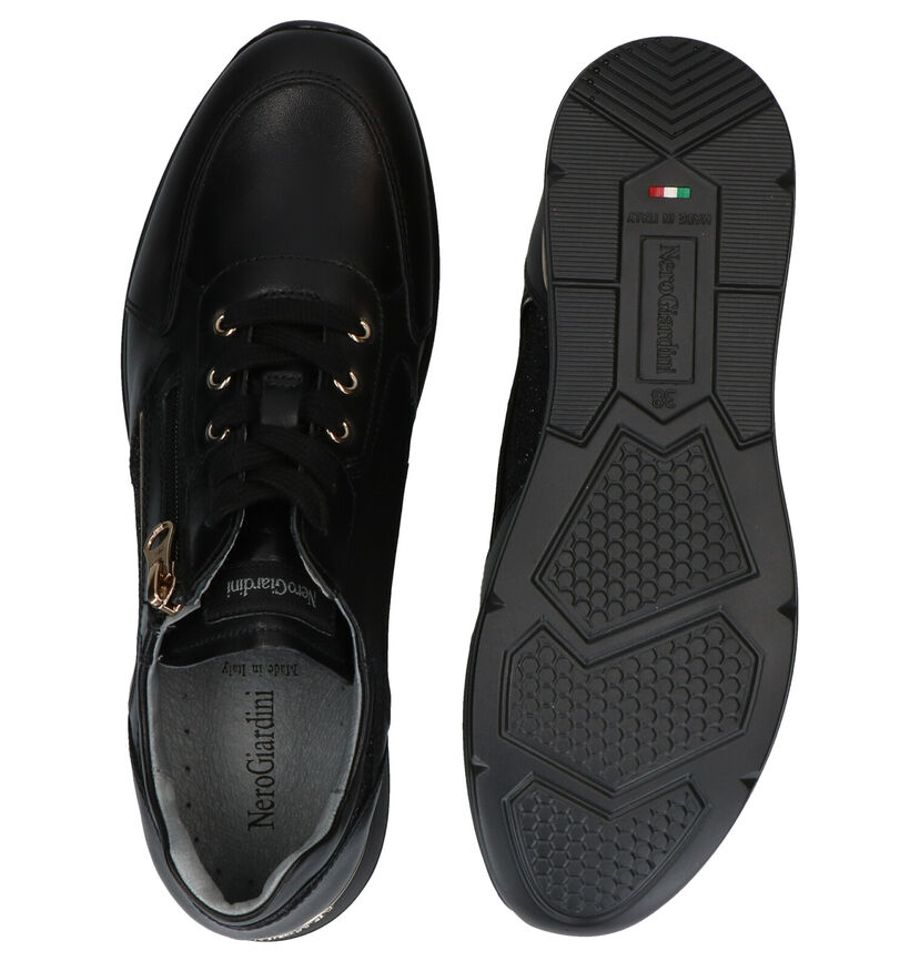NeroGiardini Zwarte Veterschoenen in leer (296637)
