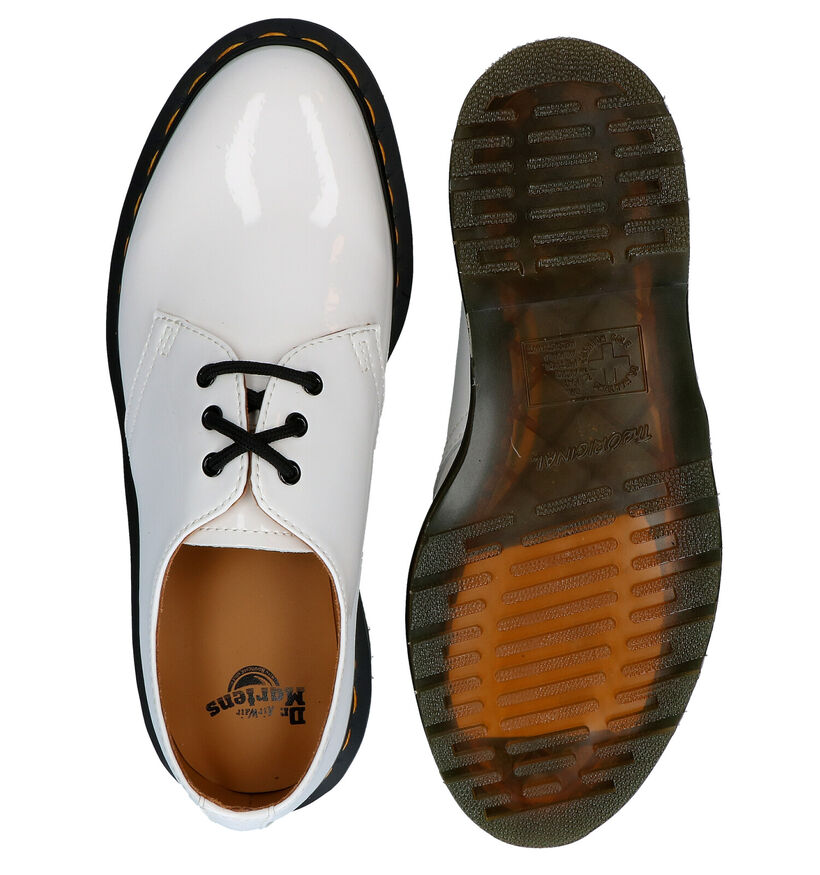 Dr. Martens Witte Veterschoenen in lak (284703)