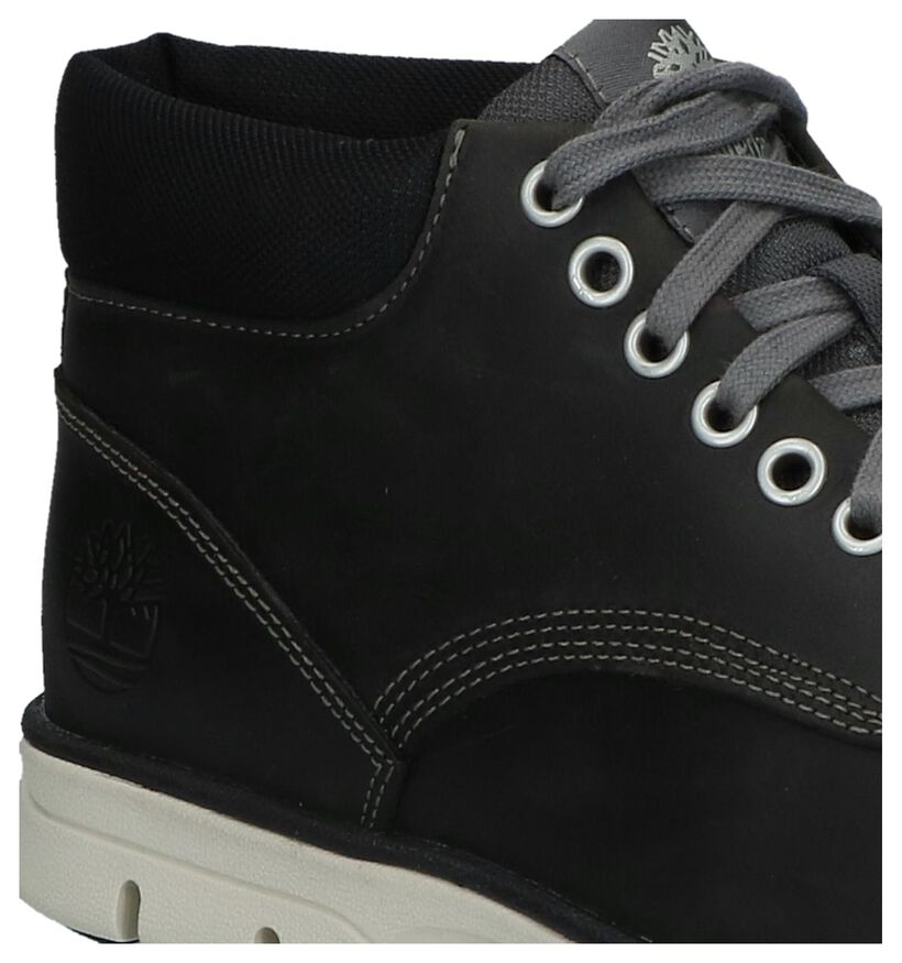 Timberland Bradstreet Chukka Chaussures hautes en Gris en nubuck (222743)
