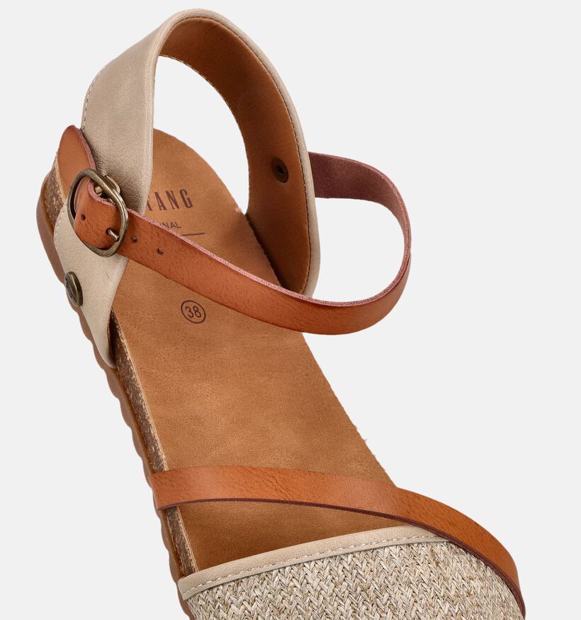 Mustang Sandales plates en Beige pour femmes (372114)
