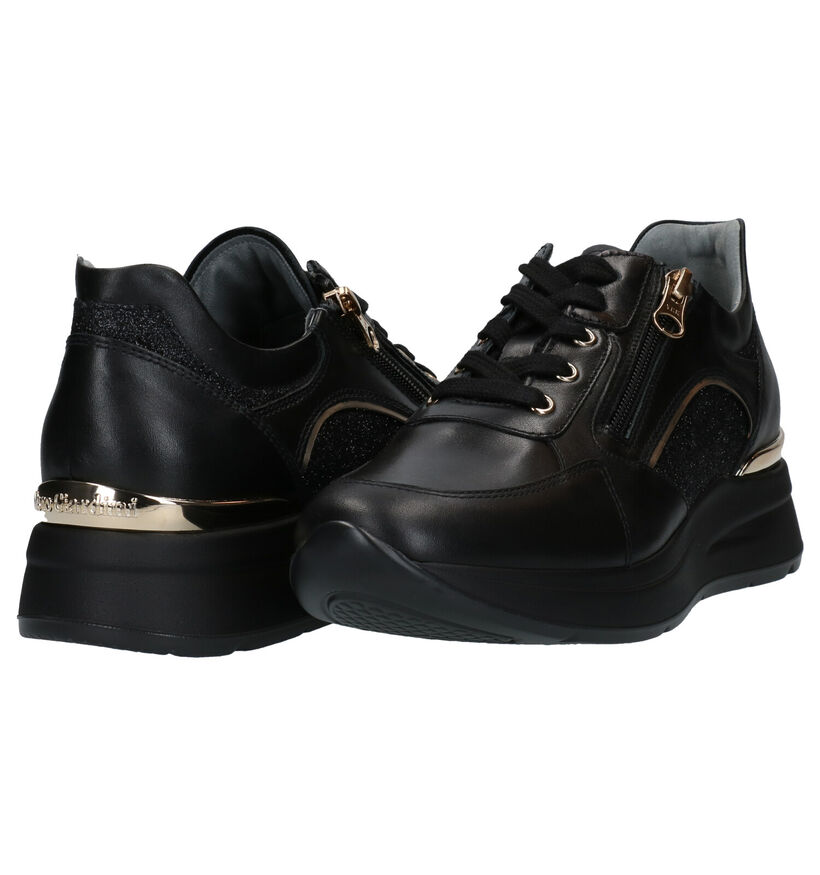 NeroGiardini Zwarte Veterschoenen in leer (296637)