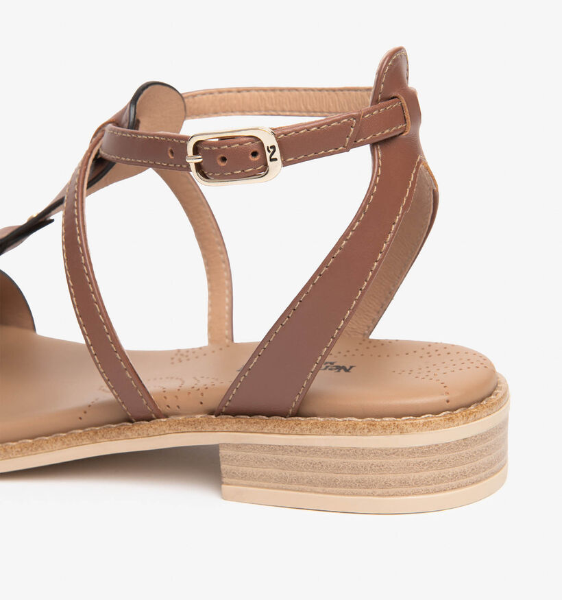 NeroGiardini Sandales plates en Cognac pour femmes (370712)