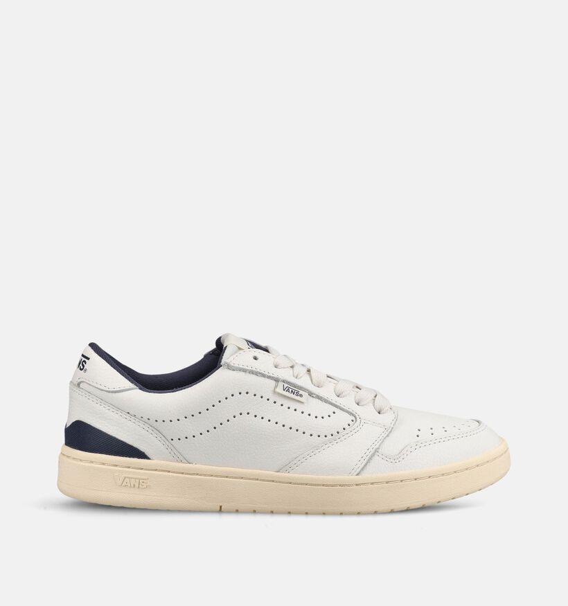 Vans Court Low Baskets en Blanc pour hommes (376741)