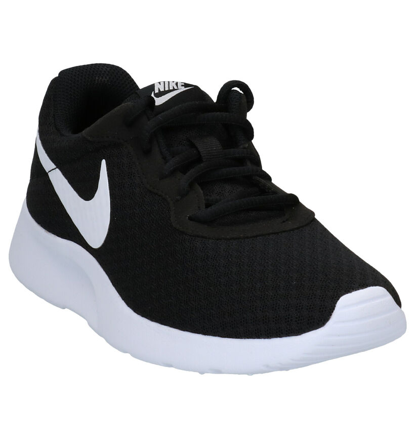 Nike Tanjun Zwarte Sportschoenen voor dames (299457)