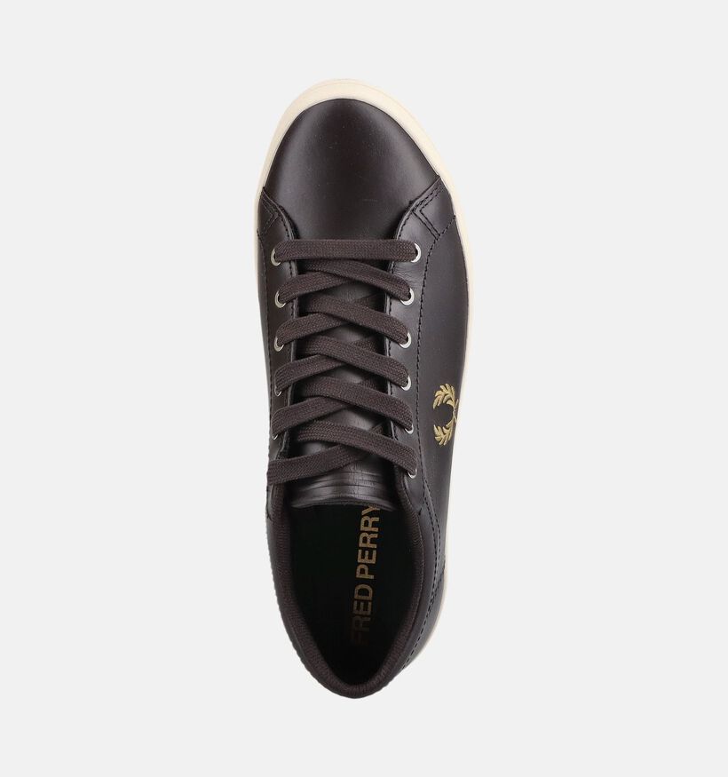 Fred Perry Baseline Leather Chaussures plates en Brun fonc&eacute; pour hommes (378093)