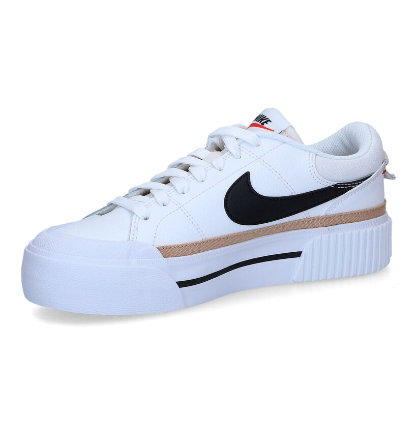 Nike Court Legacy Lift Baskets en Blanc pour femmes (316854)