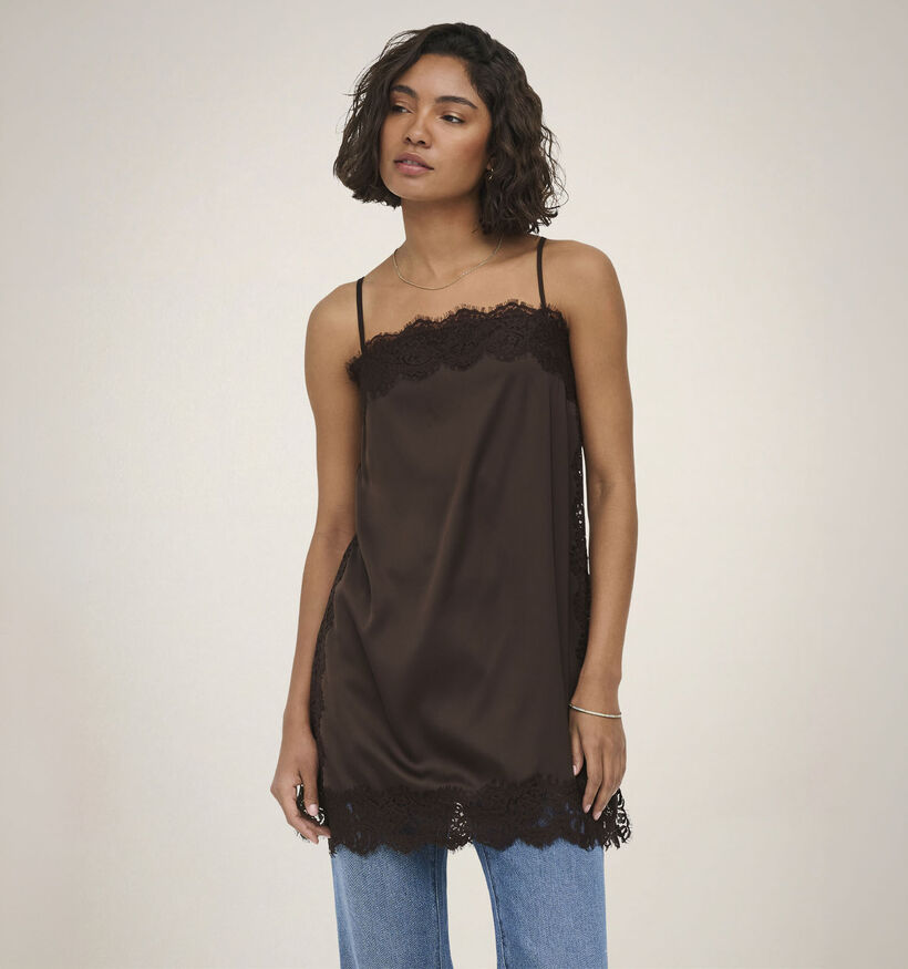 JDY Alana Lace Singlet D&eacute;bardeur en Marron Fonc&eacute; pour femmes (379380)