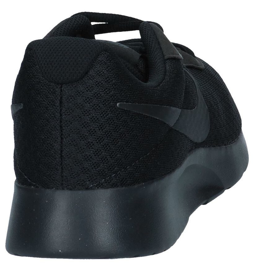 Zwarte Nike Tanjun Lage Sneakers in stof (234115)