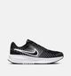Nike Run Defy Baskets basses en Noir pour hommes (355896)