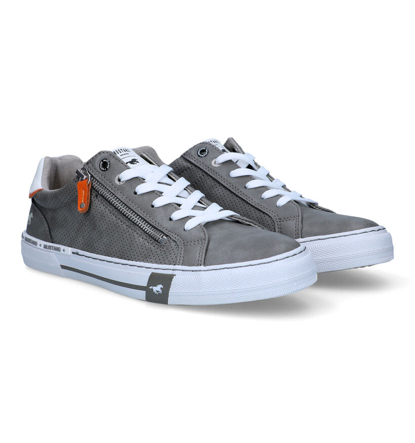 Mustang Chaussures à lacets en Gris pour hommes (323396)