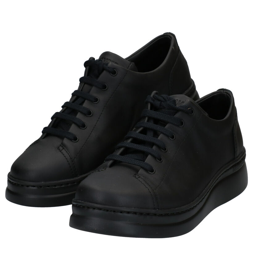 Camper Chaussures à lacets en Noir en cuir (282821)