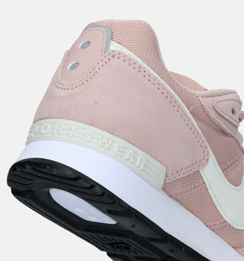 Nike Venture Runner Baskets en Rose pour femmes (332425)