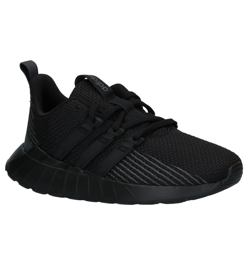 adidas Questar Flow Zwarte Sneakers in stof (273497)