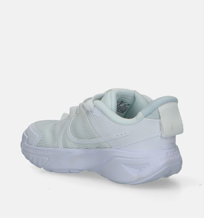 Nike Star Runner 4 Baskets en Blanc pour filles, garçons (340368)