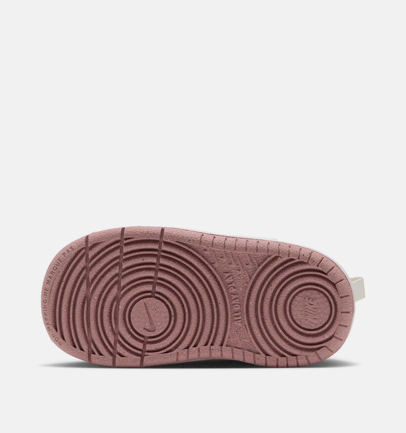 Nike Court Borough Low Baskets en Ecru/Rose pour filles (381058)