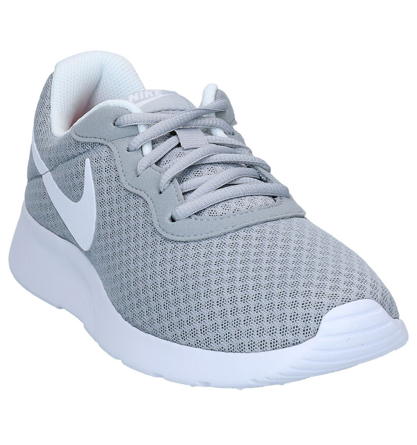 Nike Tanjun Zwarte Sportschoenen voor dames (299457)