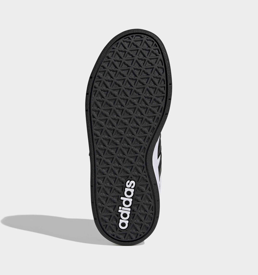 adidas Breakbase Baskets en Blanc/Noir pour gar&ccedil;ons (372770) - pour semelles orthop&eacute;diques