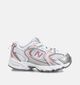 New Balance 530 Baskets en Blanc/Rose pour filles (390101) - pour semelles orthop&eacute;diques