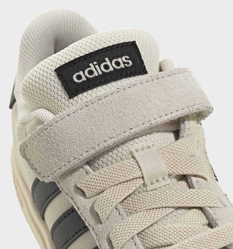 adidas Grand Court 00s Ecru/Zwarte Sneakers voor jongens (365415) - geschikt voor steunzolen